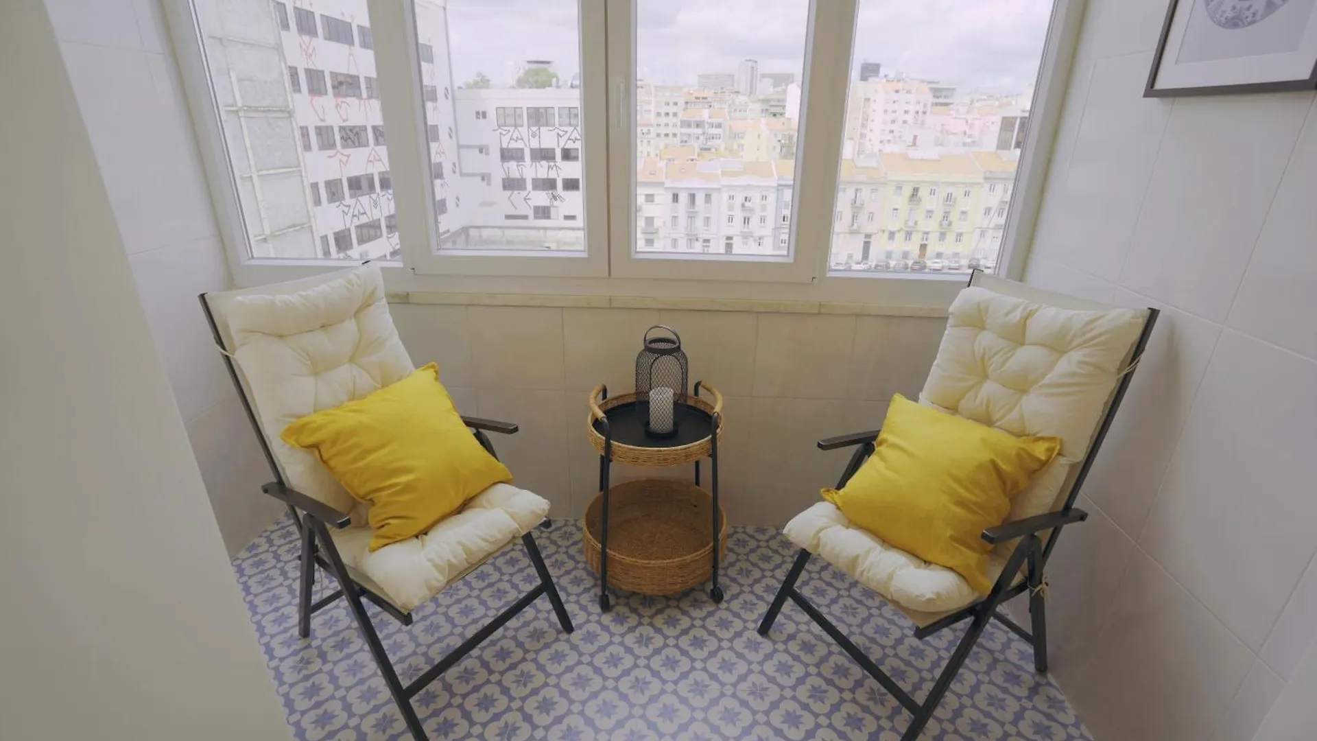 Апартаменты Lisbon Charming 94D, Next To Metro