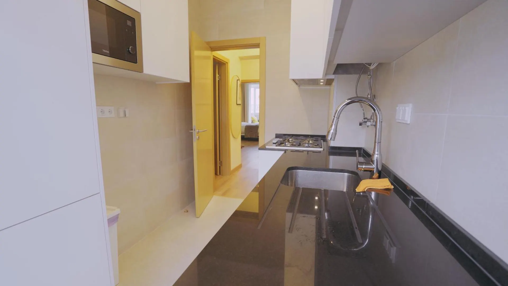 Апартаменты Lisbon Charming 94D, Next To Metro