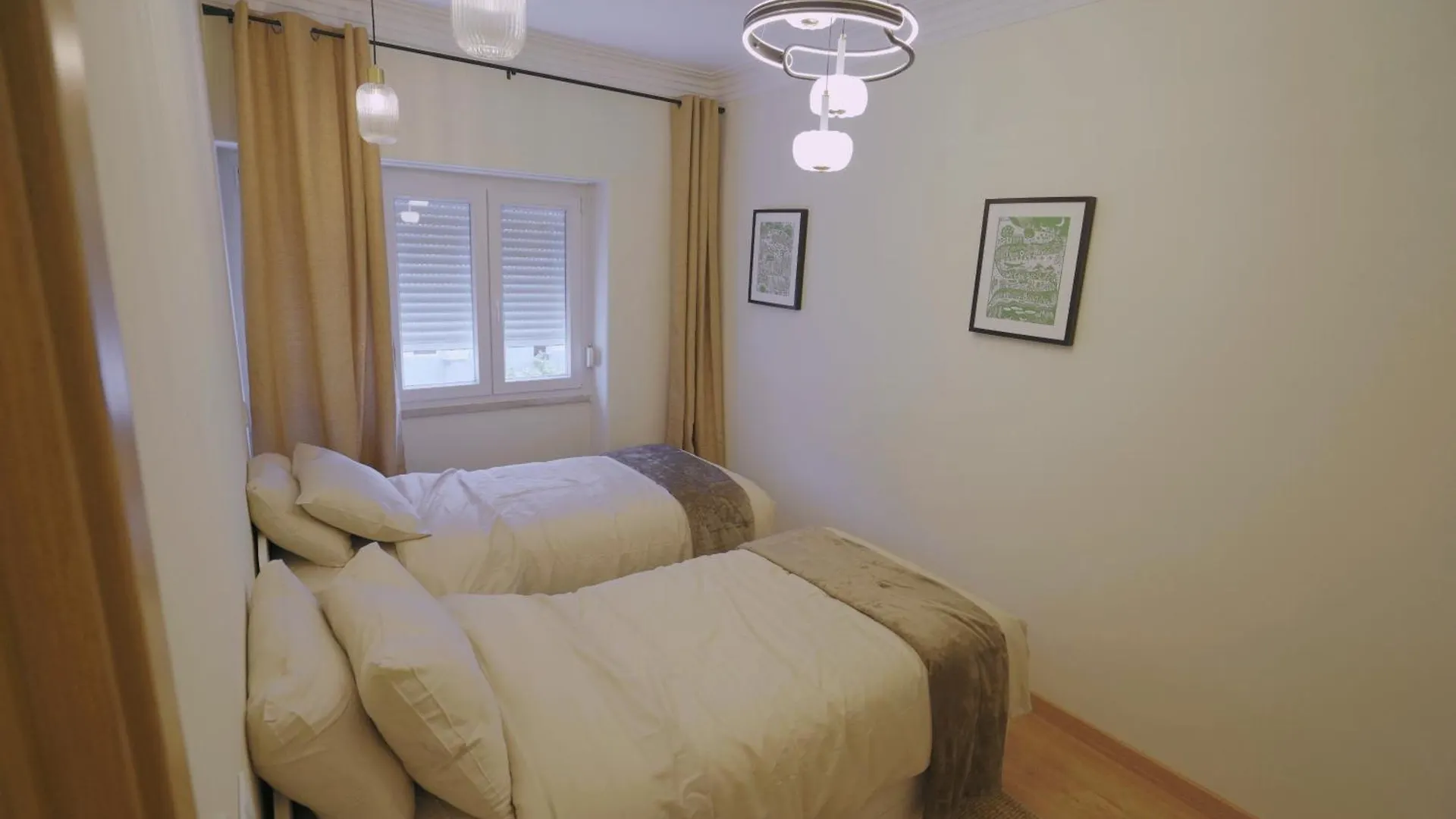 Ferienwohnung Lisbon Charming 94D, Next To Metro Apartment